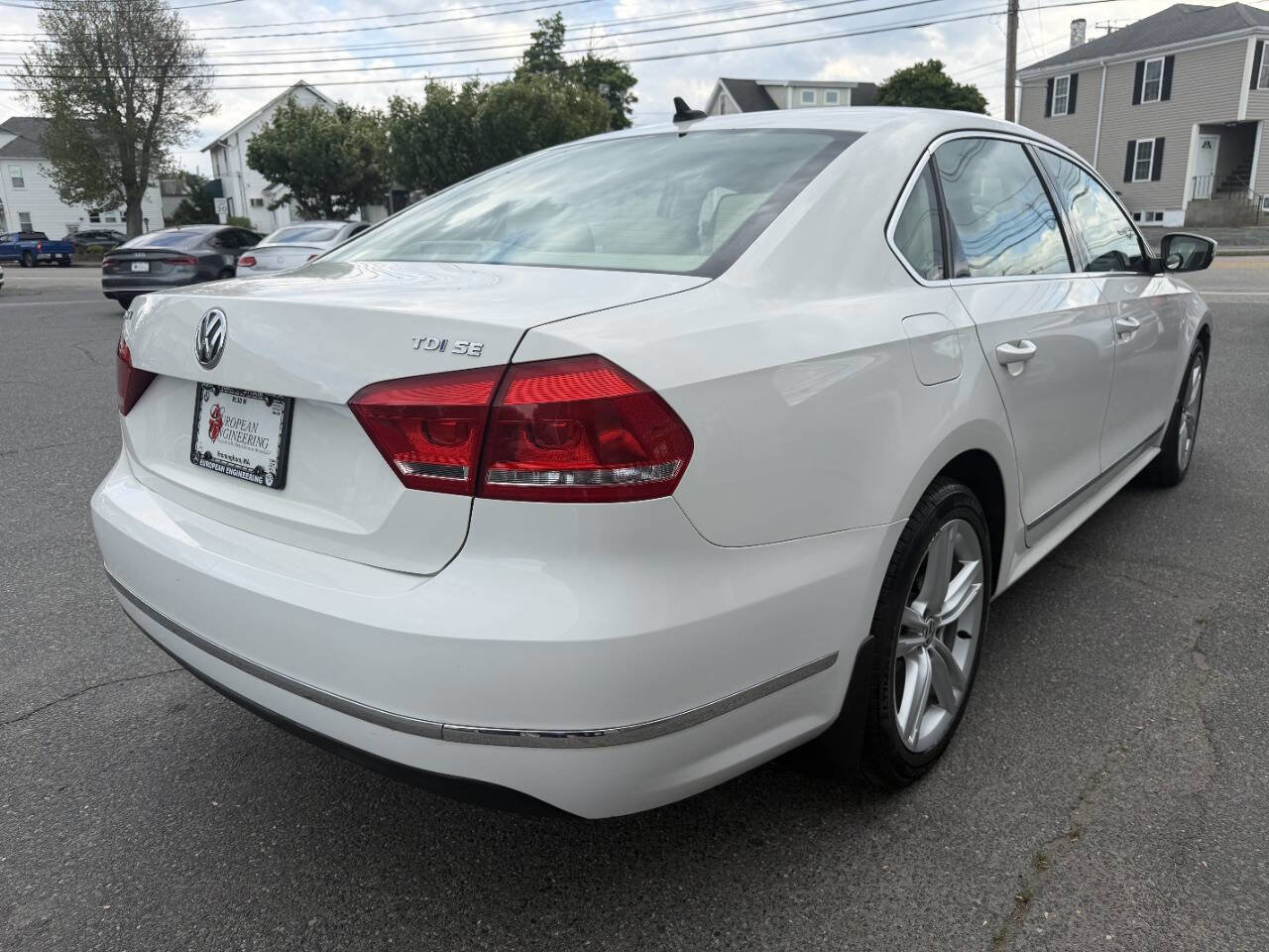 Used 2014 Volkswagen Passat TDI SE FWD image 7