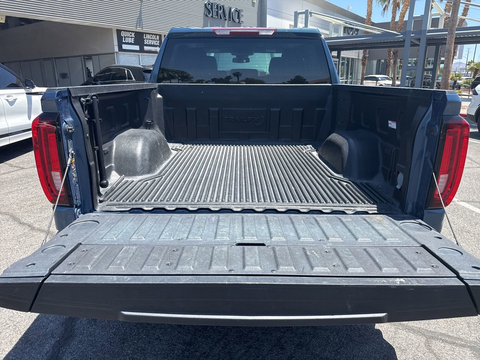 Used 2024 GMC Sierra 1500 SLT RWD image 19