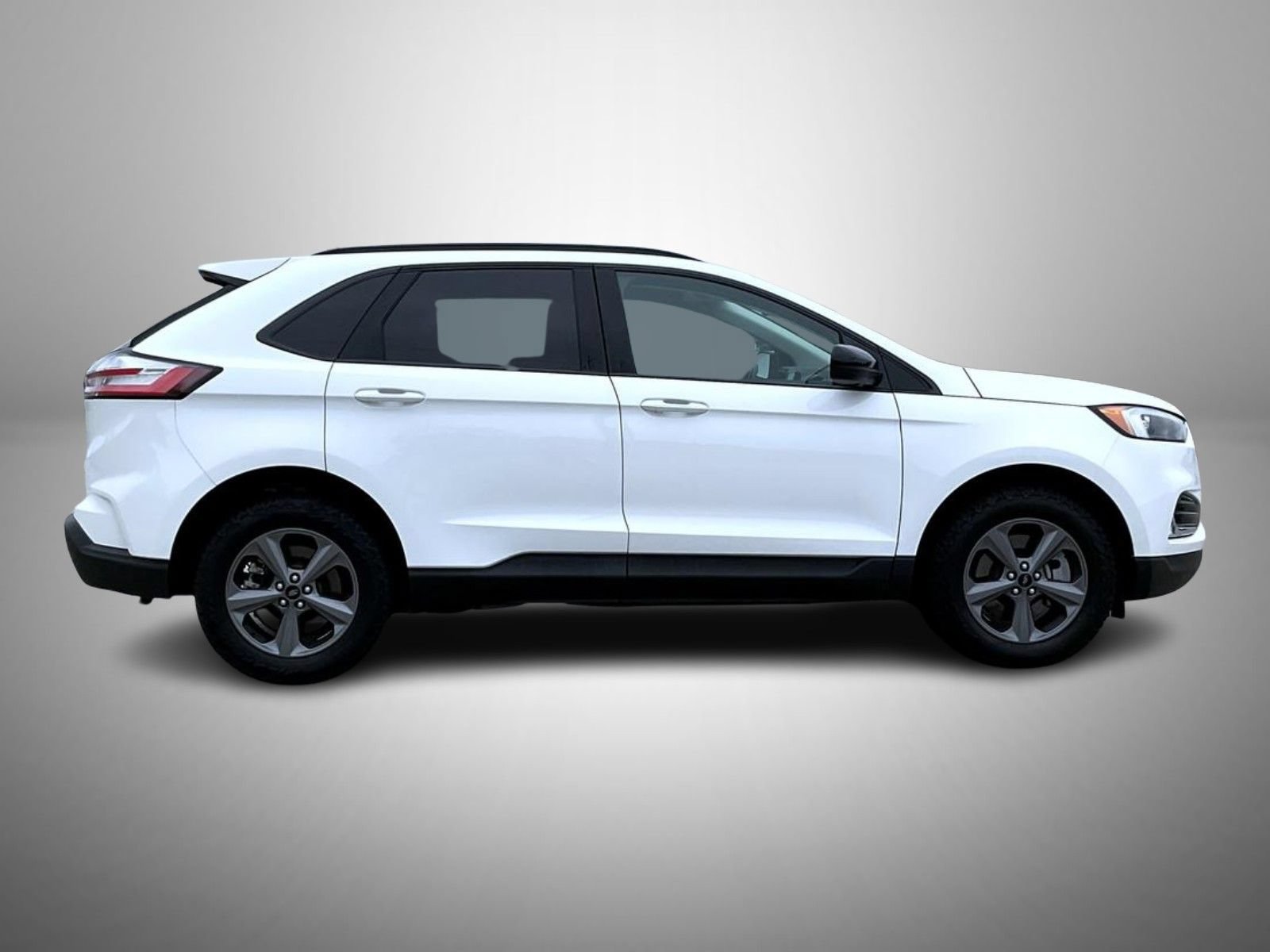 Used 2024 Ford Edge SEL w/ Sport Appearance Package AWD/4WD image 4