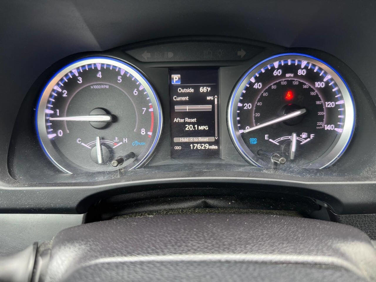 Used 2019 Toyota Highlander XLE image 19