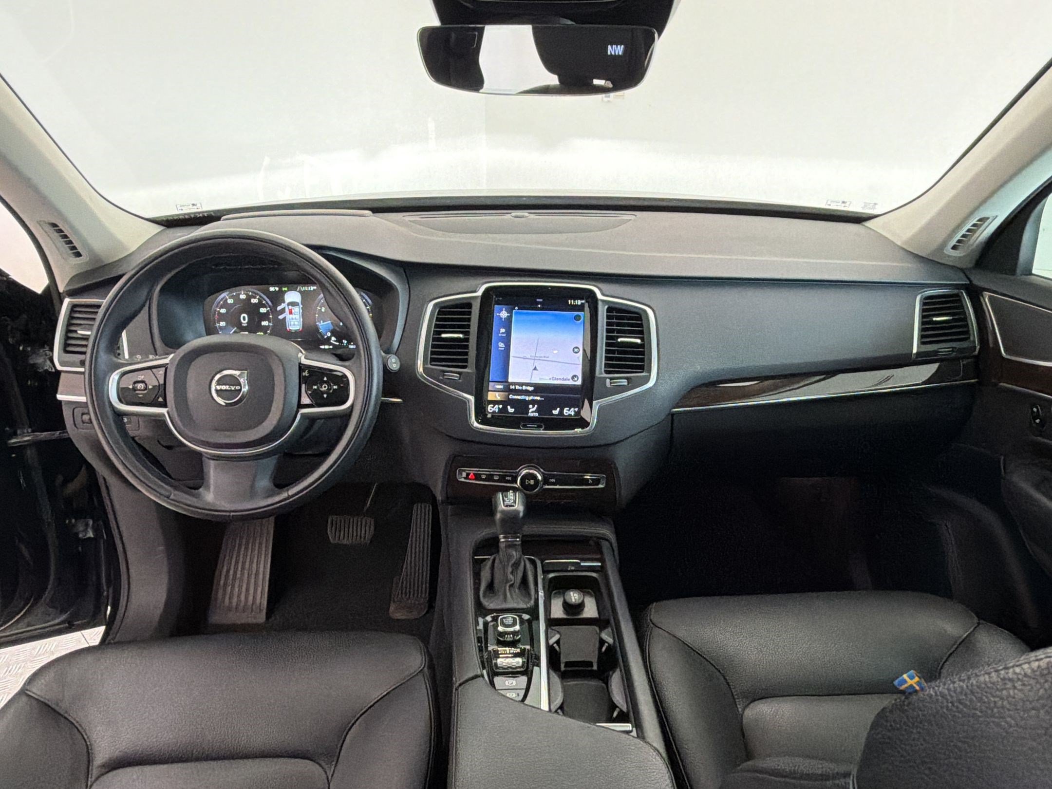 Used 2019 Volvo XC90 T6 Momentum w/ Advanced Package AWD/4WD image 16