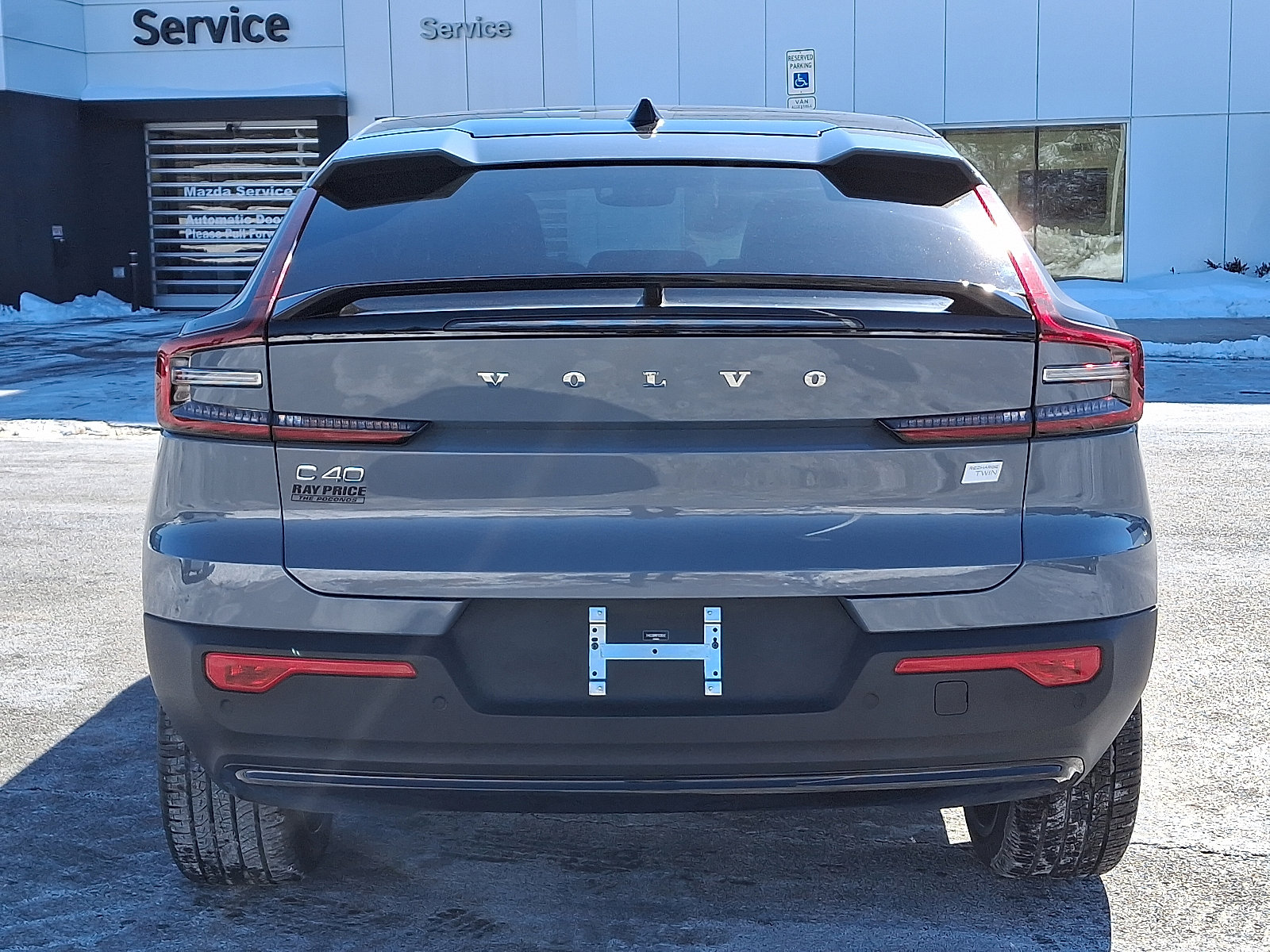 Certified 2023 Volvo C40 P8 Recharge Ultimate image 5