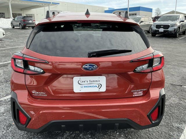 Used 2024 Subaru Crosstrek 2.0i Premium image 4