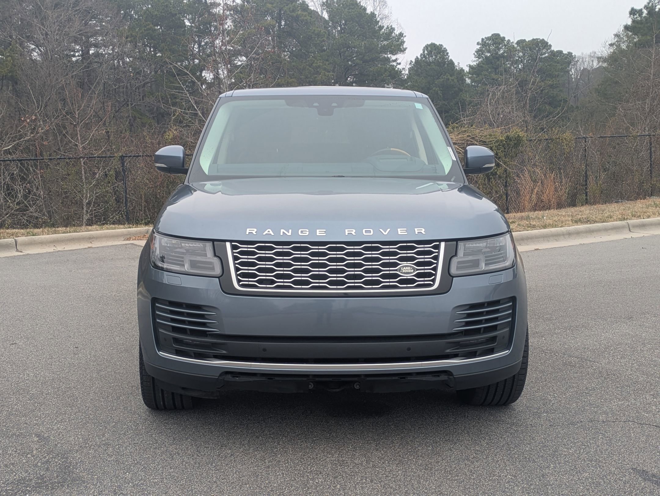 Used 2019 Land Rover Range Rover Long Wheelbase Supercharged image 2