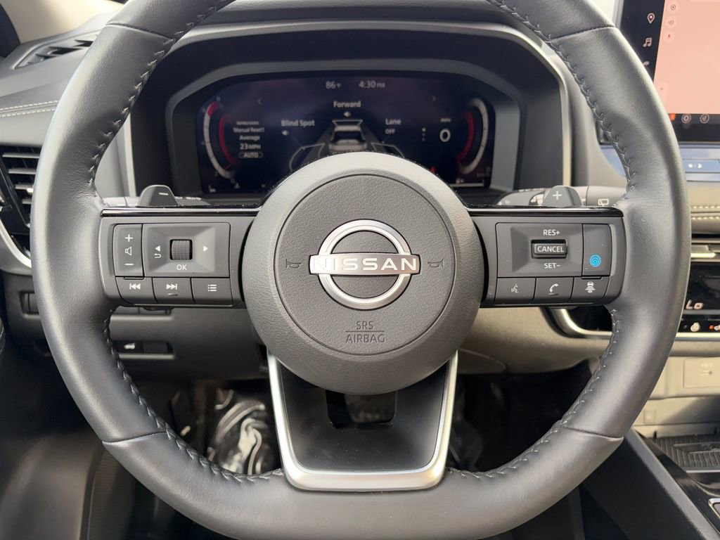 Used 2024 Nissan Rogue SL image 11