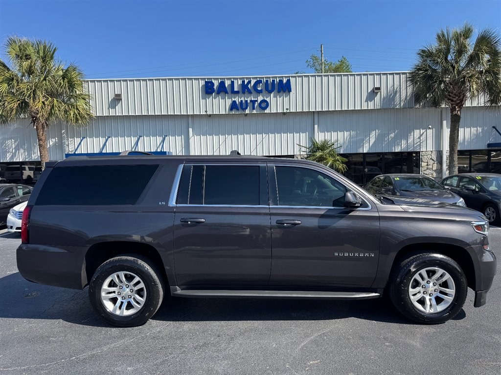 Used 2016 Chevrolet Suburban LS RWD image 1