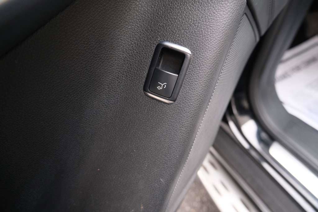 Used 2017 Mercedes-Benz GLS 550 4MATIC image 21
