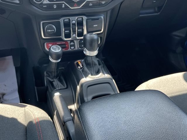 Used 2024 Jeep Wrangler Unlimited Rubicon AWD/4WD image 16