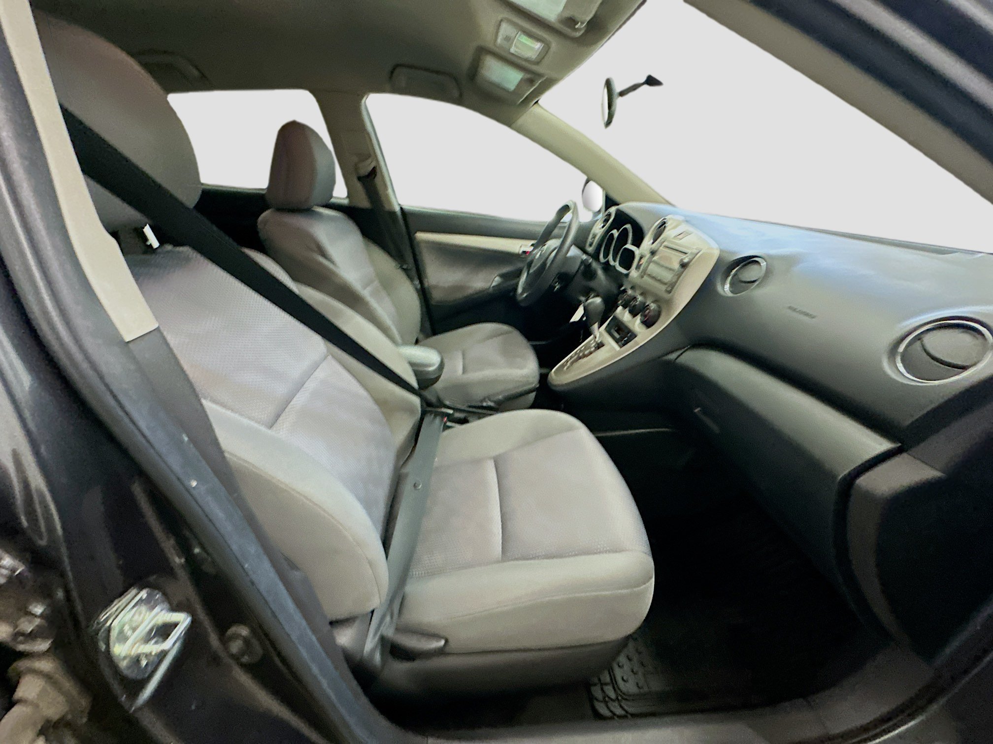 Used 2010 Toyota Matrix FWD image 29