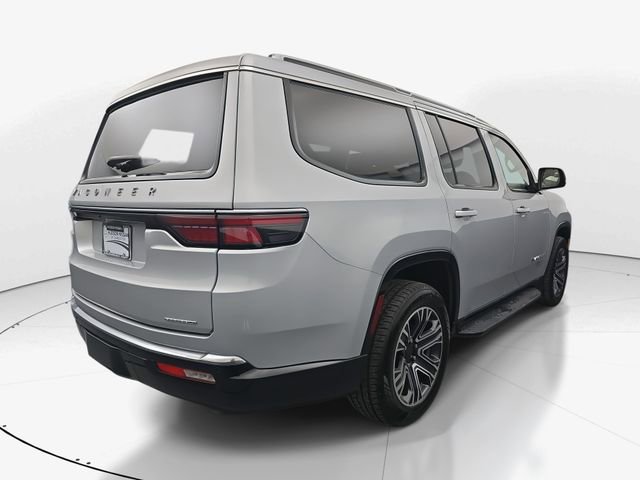 Used 2024 Jeep Wagoneer Series II w/ Flexible Seating Group image 9