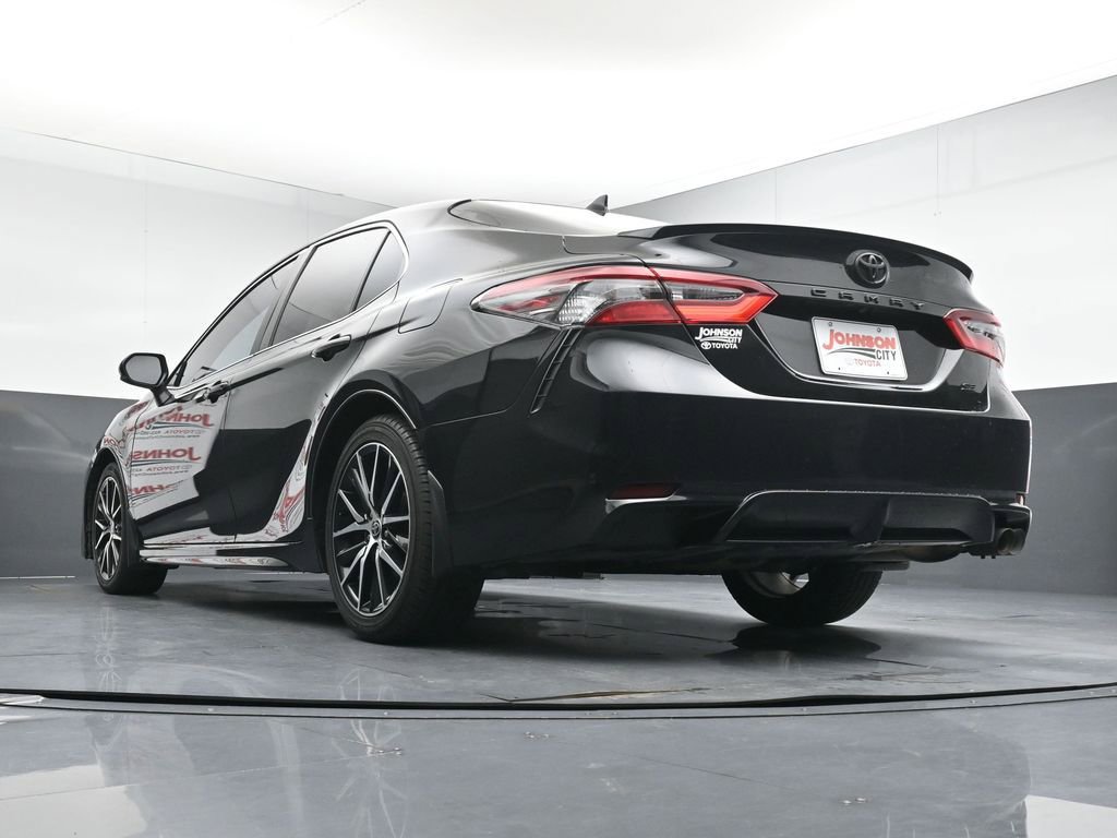 Used 2022 Toyota Camry SE FWD image 36
