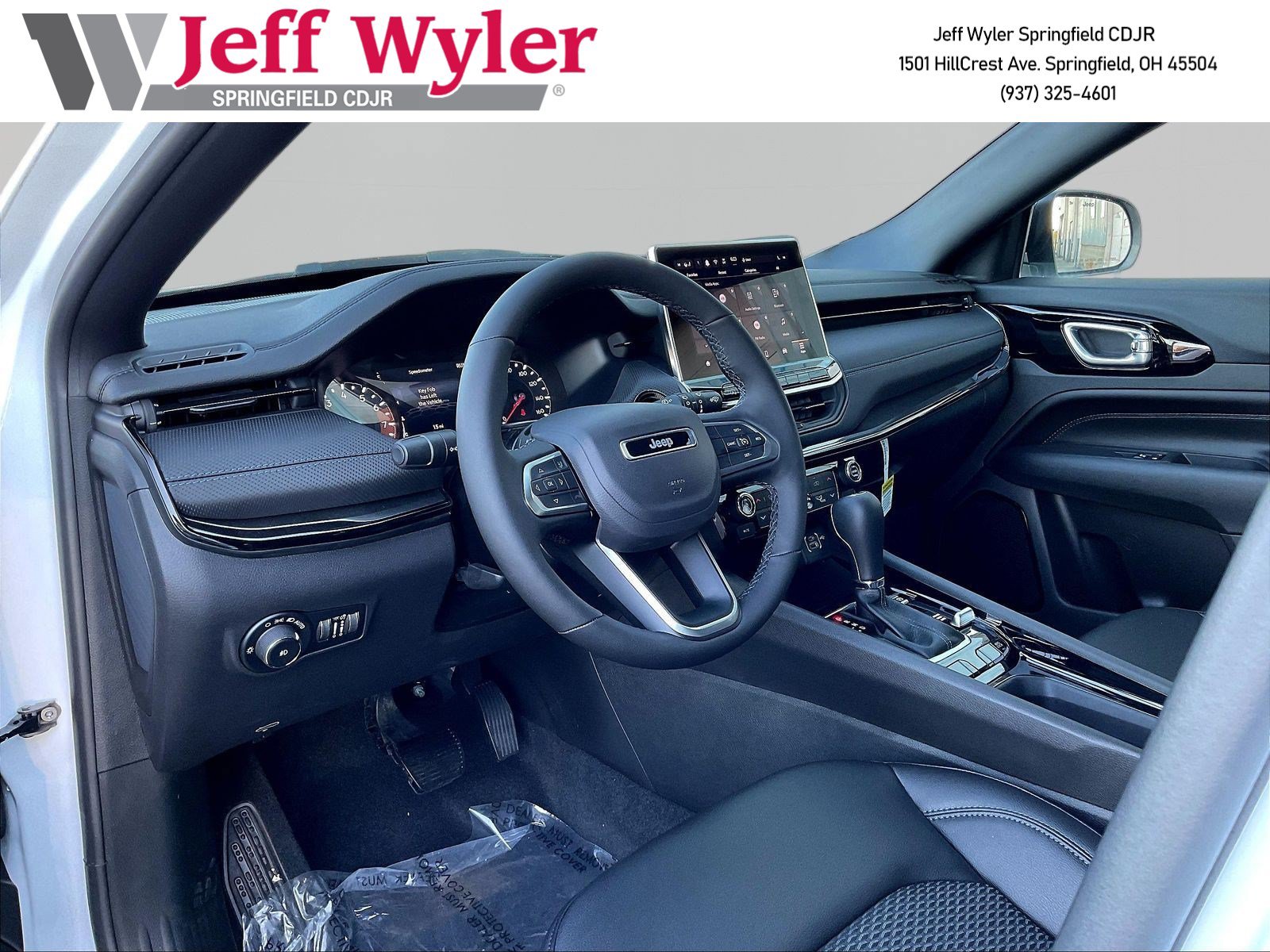 New 2026 Jeep Compass Latitude AWD/4WD image 16