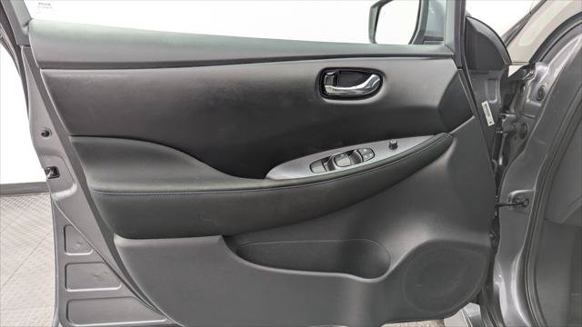 Used 2025 Nissan Leaf S FWD image 13
