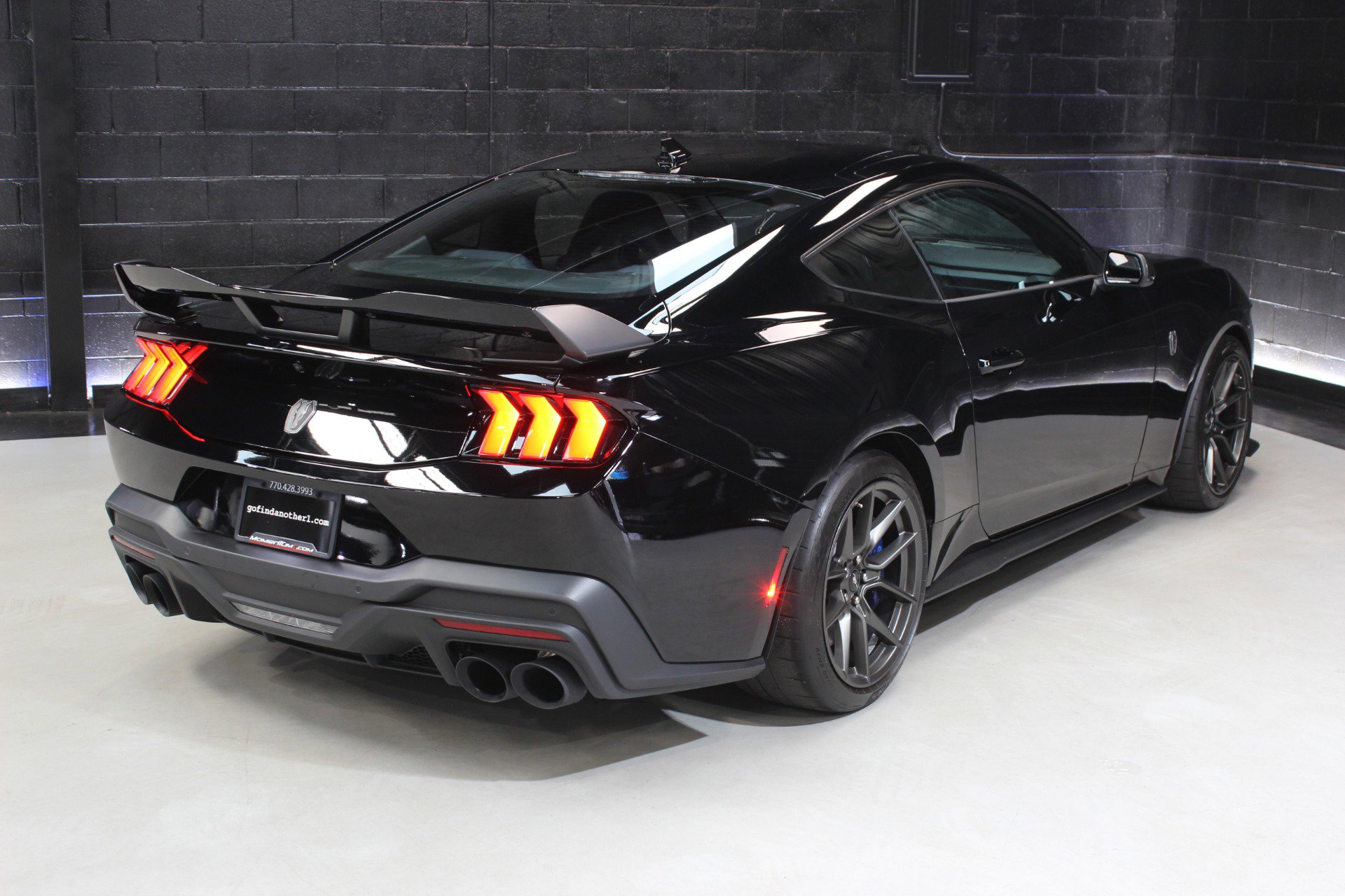 Used 2024 Ford Mustang Dark Horse w/ Dark Horse Handlin Package image 17