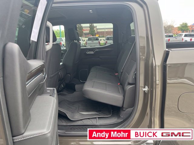 Used 2023 Chevrolet Silverado 1500 LT AWD/4WD image 36