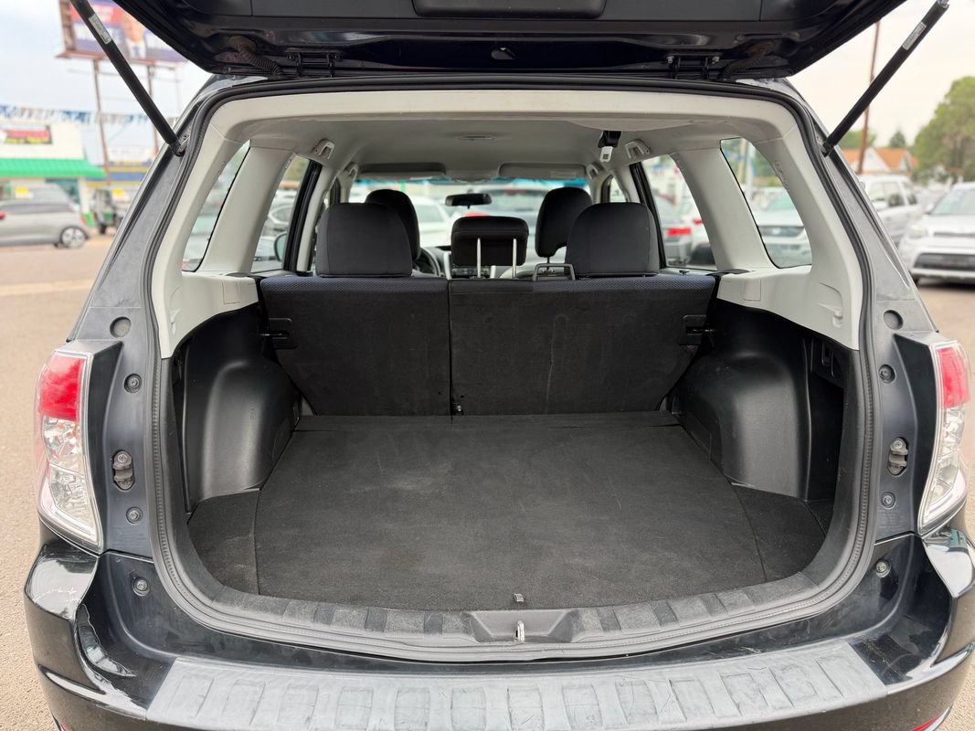 Used 2012 Subaru Forester 2.5X w/ Alloy Wheel Pkg AWD/4WD image 8