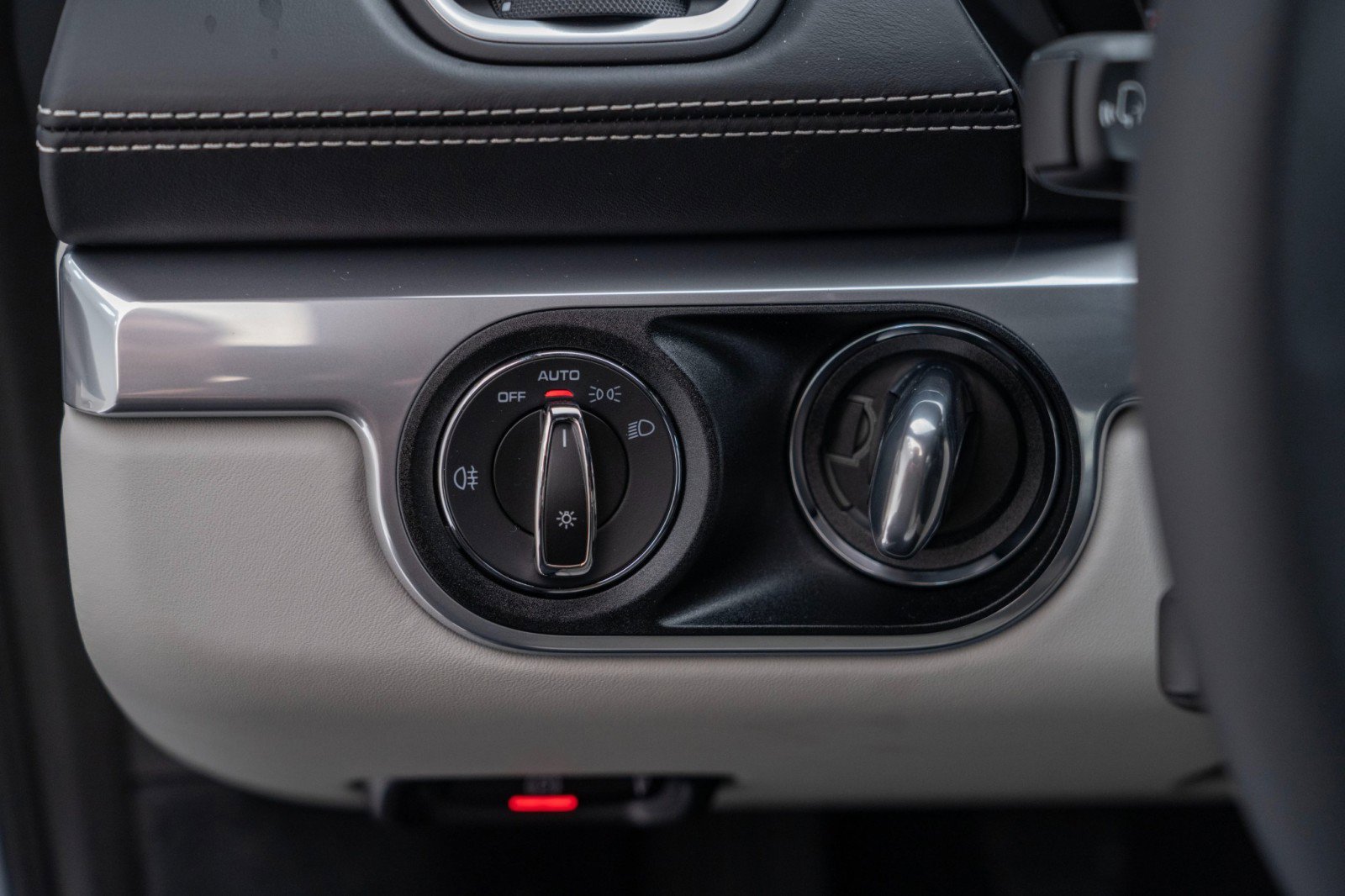 New 2025 Porsche 718 Cayman image 30