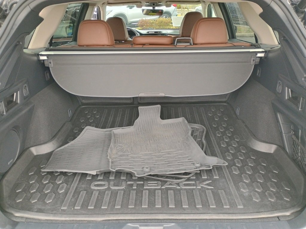 Certified 2022 Subaru Outback Touring w/ Popular Package #2 image 18