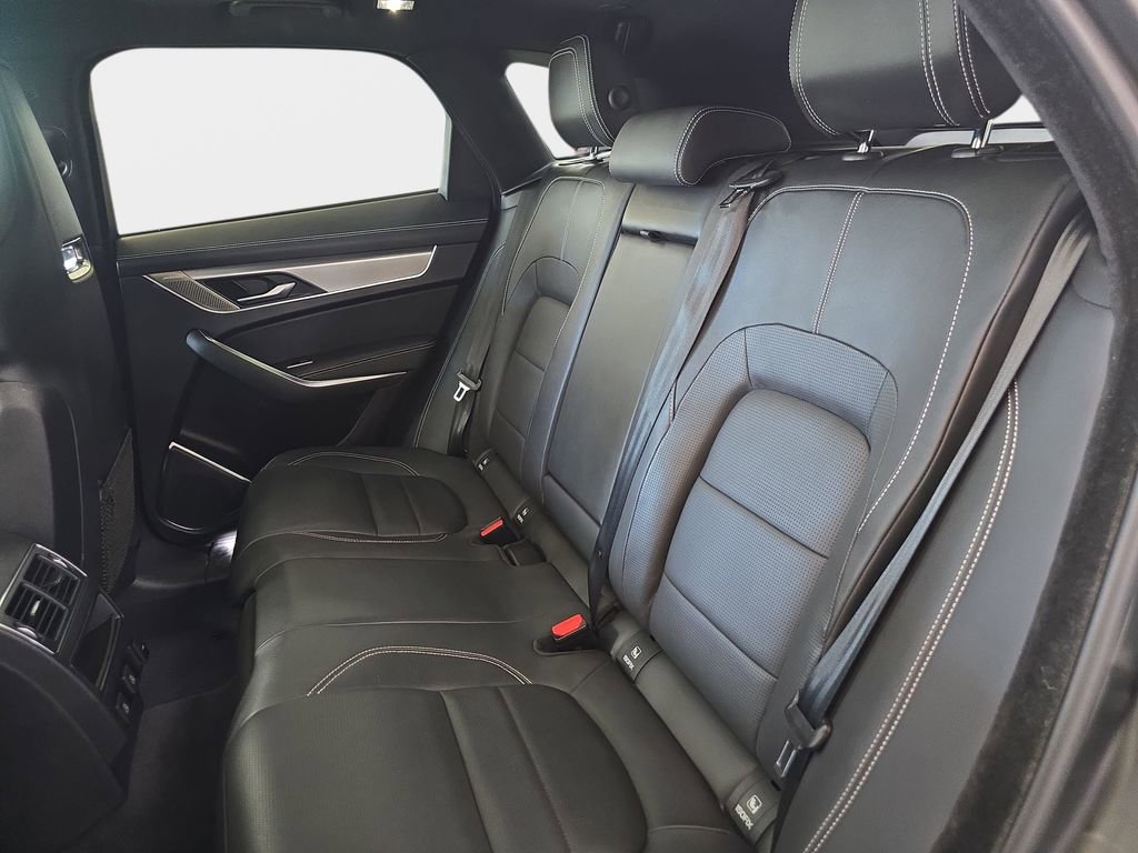Used 2024 Jaguar F-PACE R-Dynamic S image 14