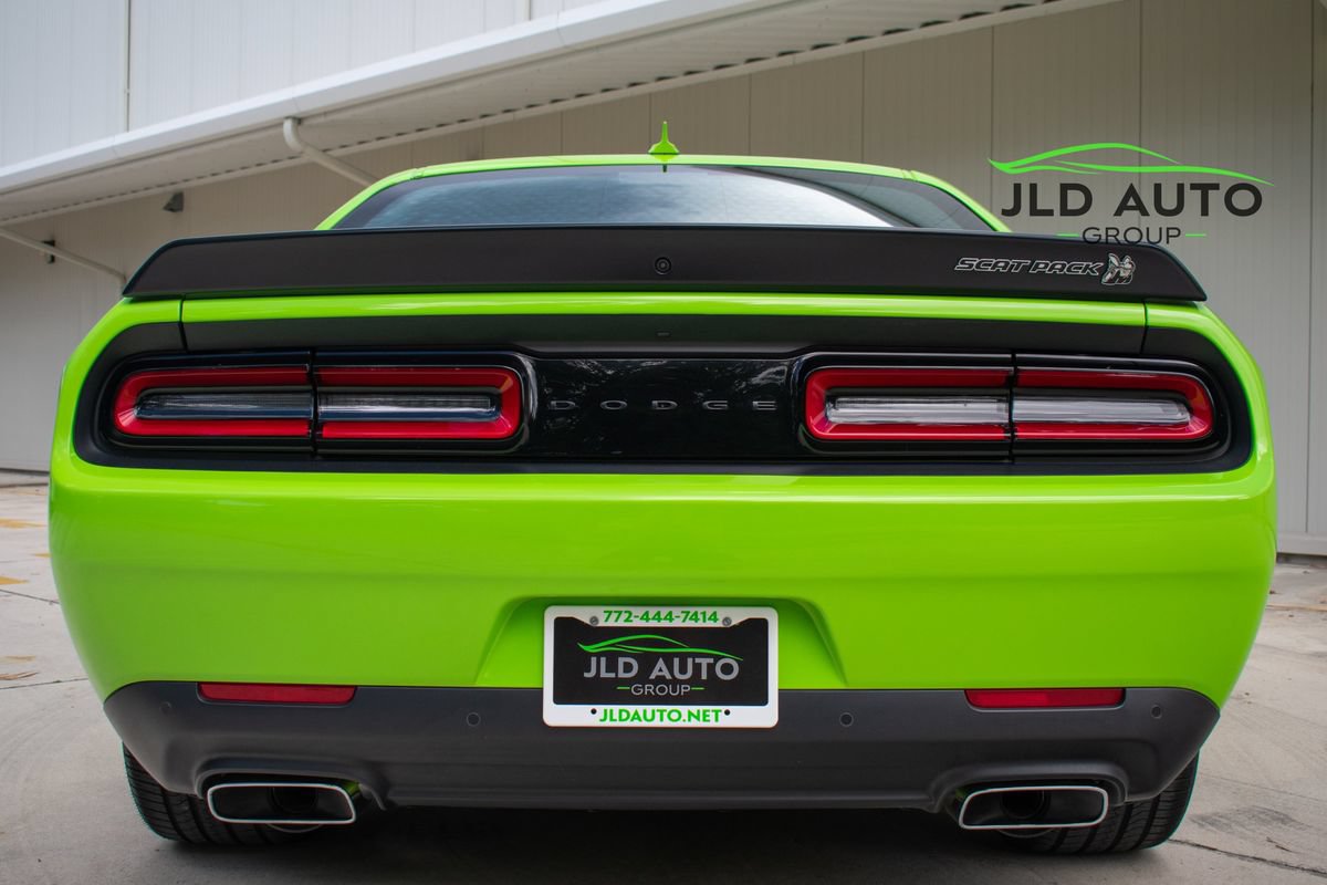 Used 2023 Dodge Challenger R/T Scat Pack RWD image 5
