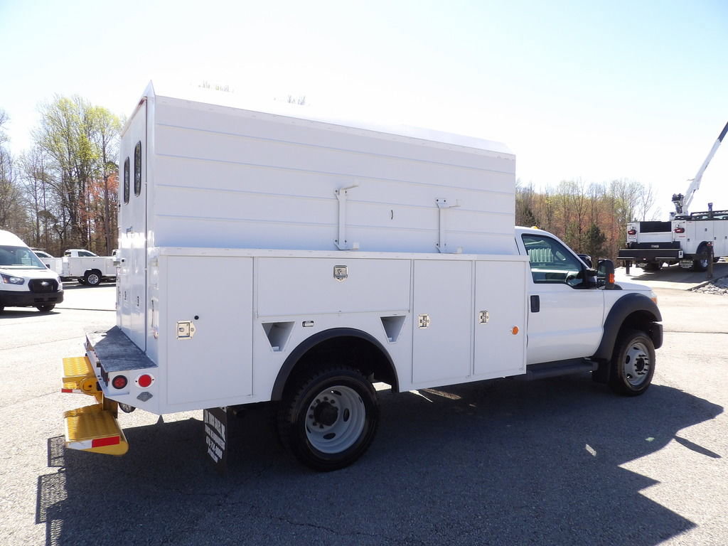Used 2015 Ford F550 2WD Regular Cab Super Duty image 8