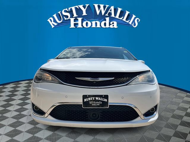 Used 2020 Chrysler Pacifica Touring w/ Advanced Safetytec Group FWD image 4