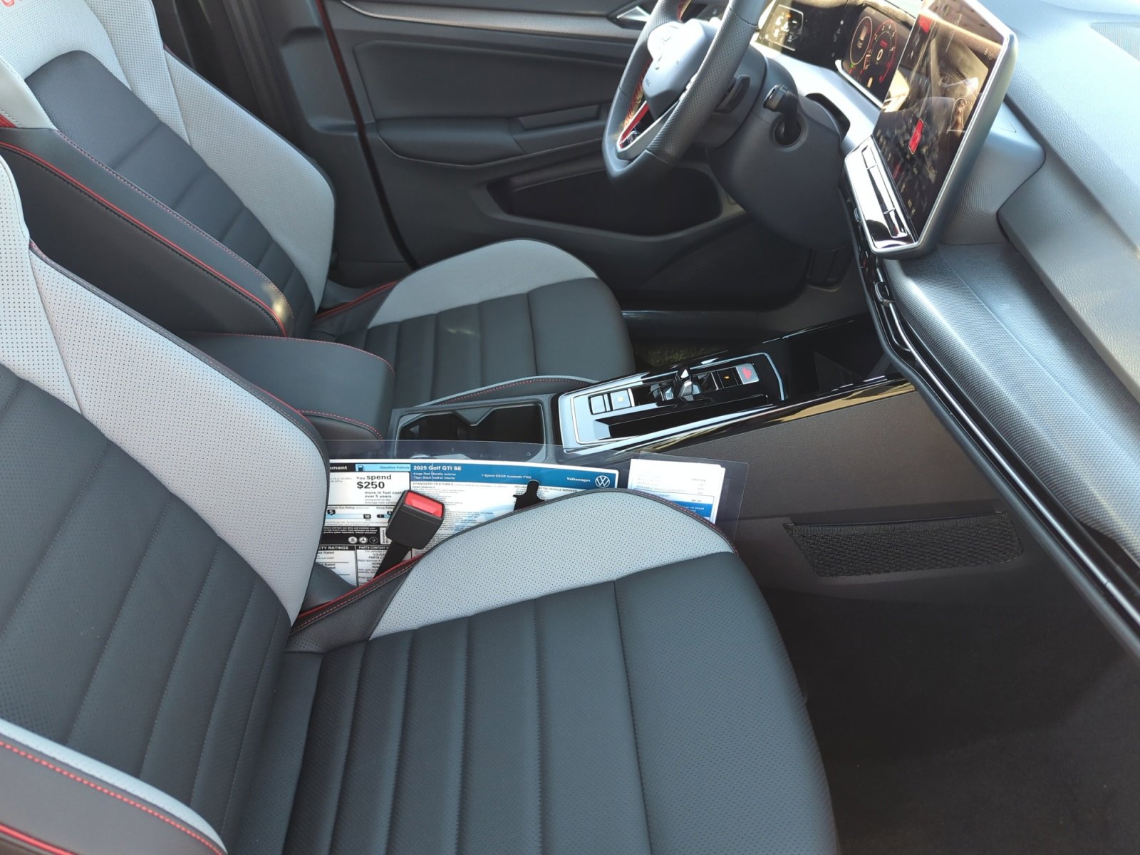 New 2025 Volkswagen GTI SE image 18