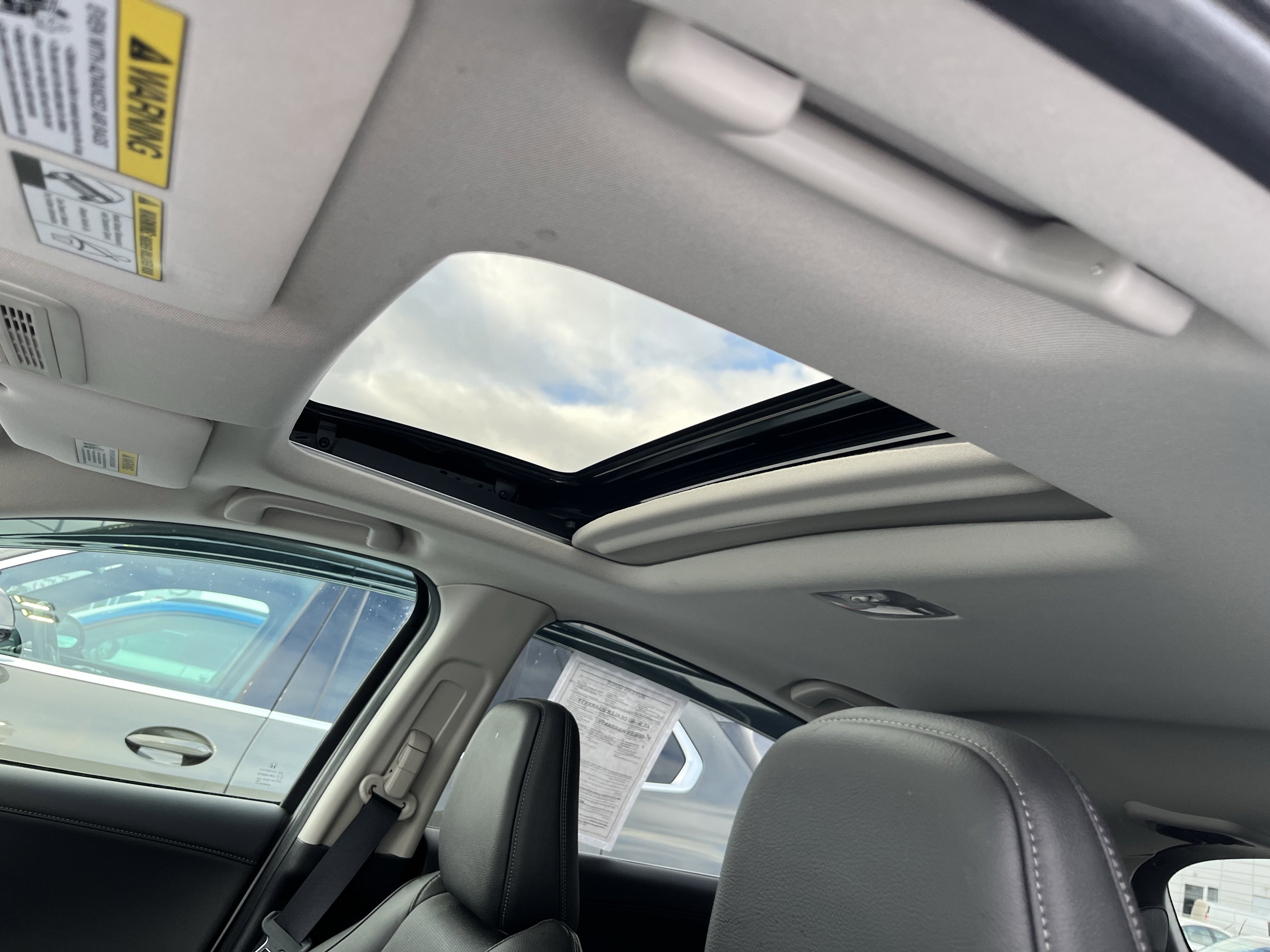 Used 2020 Honda HR-V Touring image 15