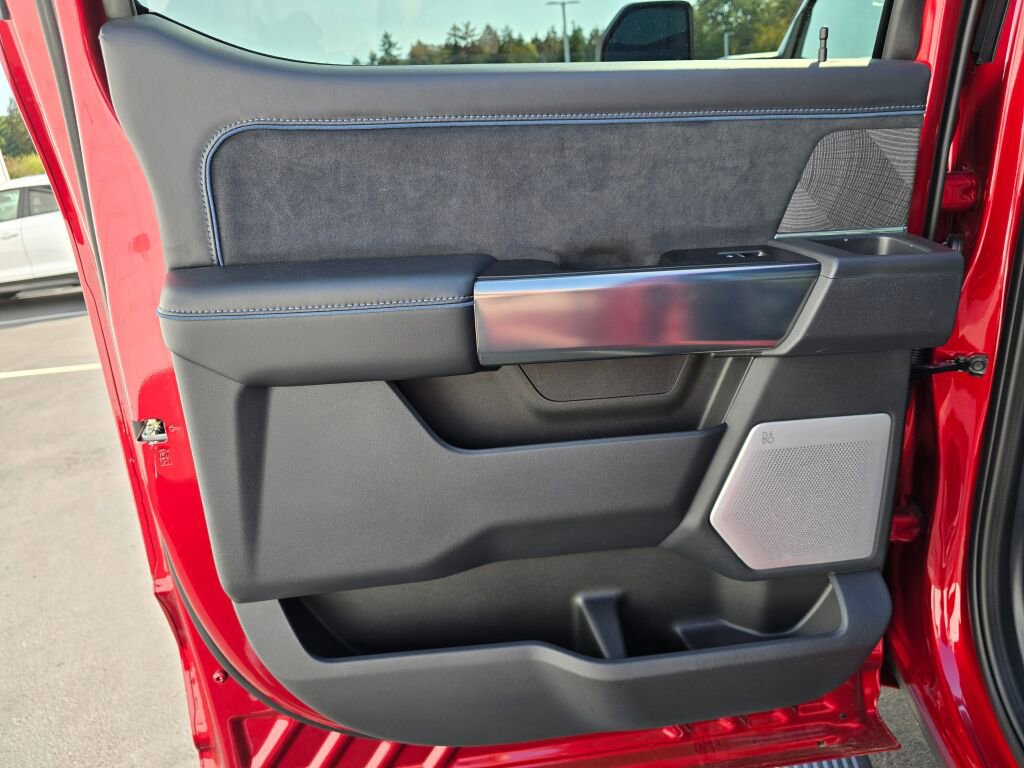 Used 2025 Ford F350 Platinum image 47