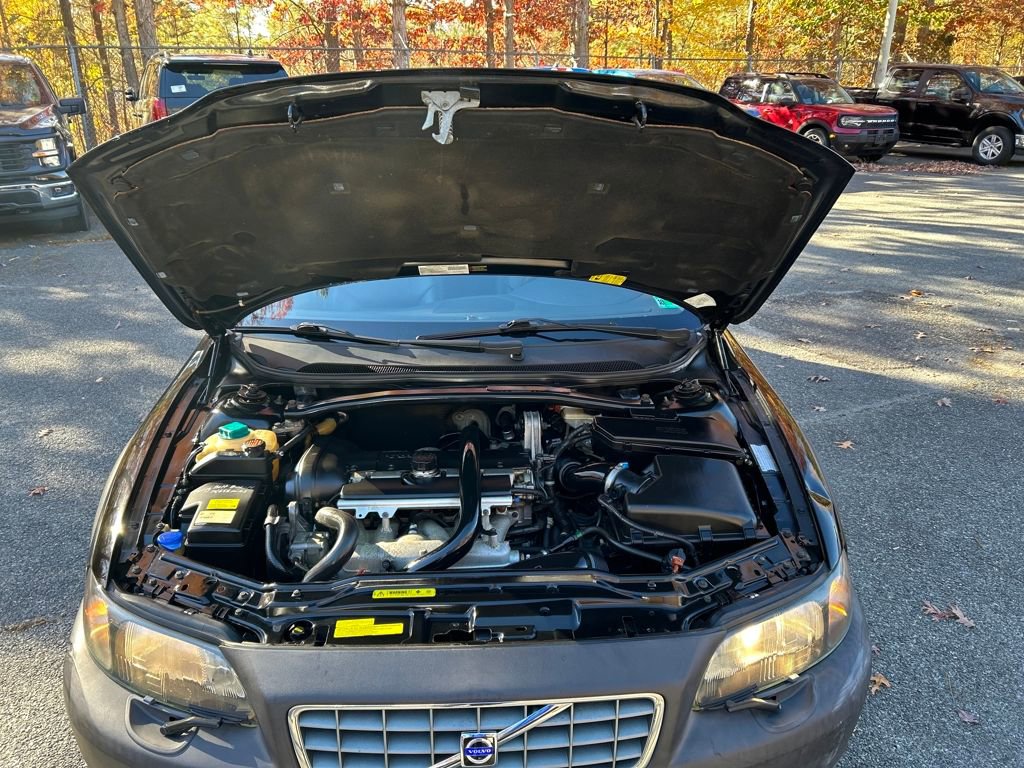 Used 2004 Volvo XC70 image 12