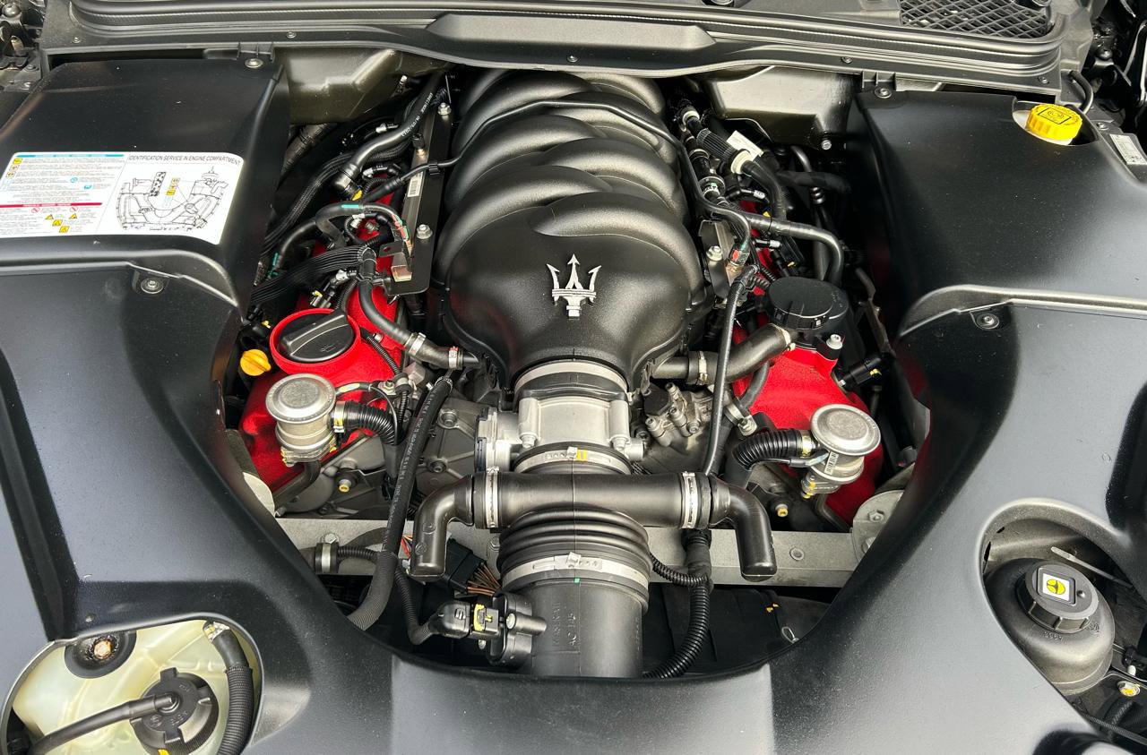 Used 2014 Maserati GranTurismo Sport image 9