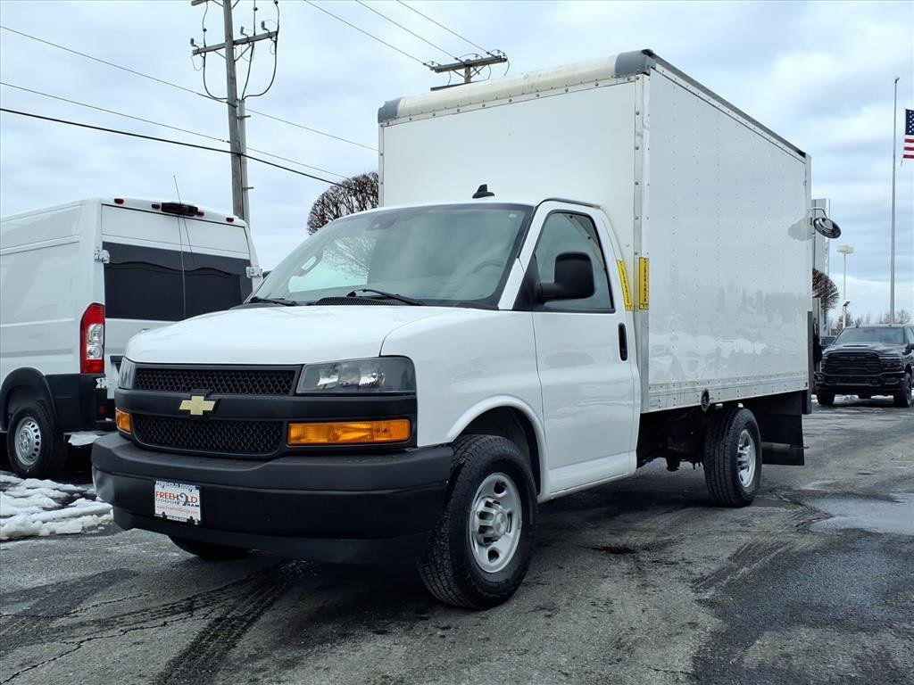 Used 2021 Chevrolet Express 3500 image 3