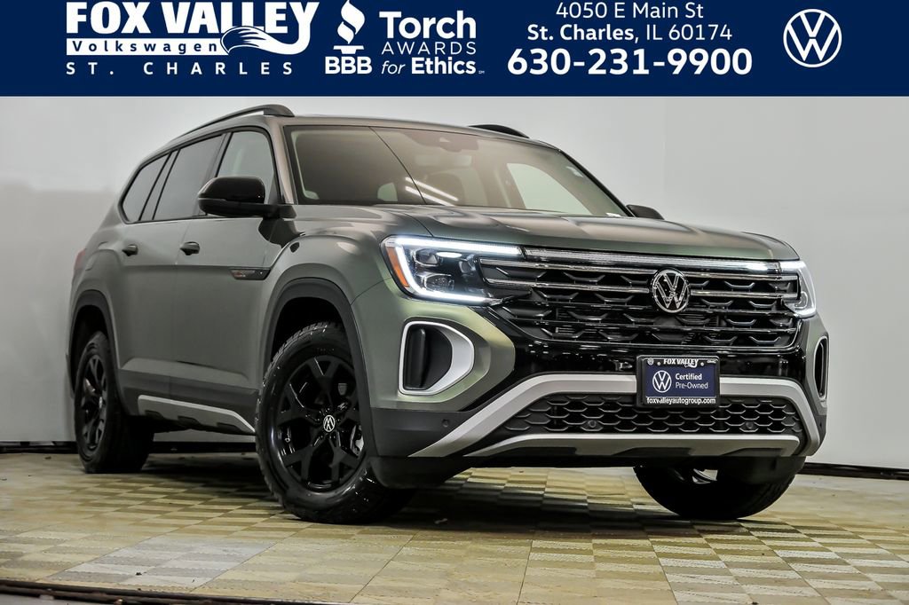 Certified 2026 Volkswagen Atlas Peak Edition AWD/4WD image 1