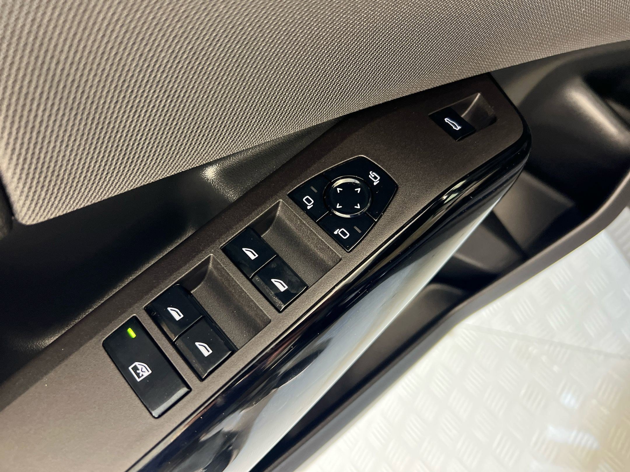 Used 2026 BMW X3 xDrive30 w/ Premium Package image 24