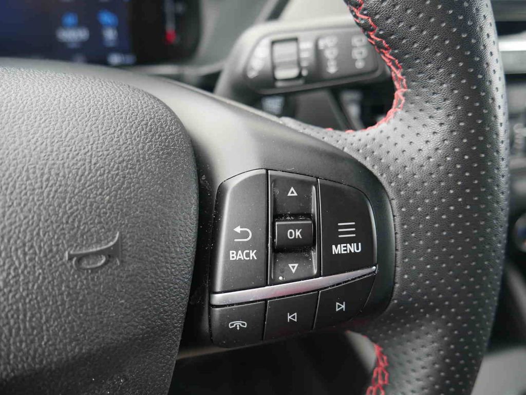 Used 2023 Ford Escape ST-Line Select image 34
