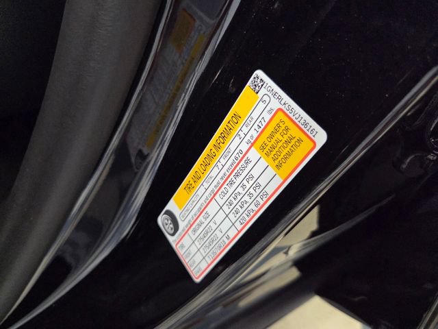 New 2027 Chevrolet Traverse RS w/ LPO, Floor Liner Package FWD image 19