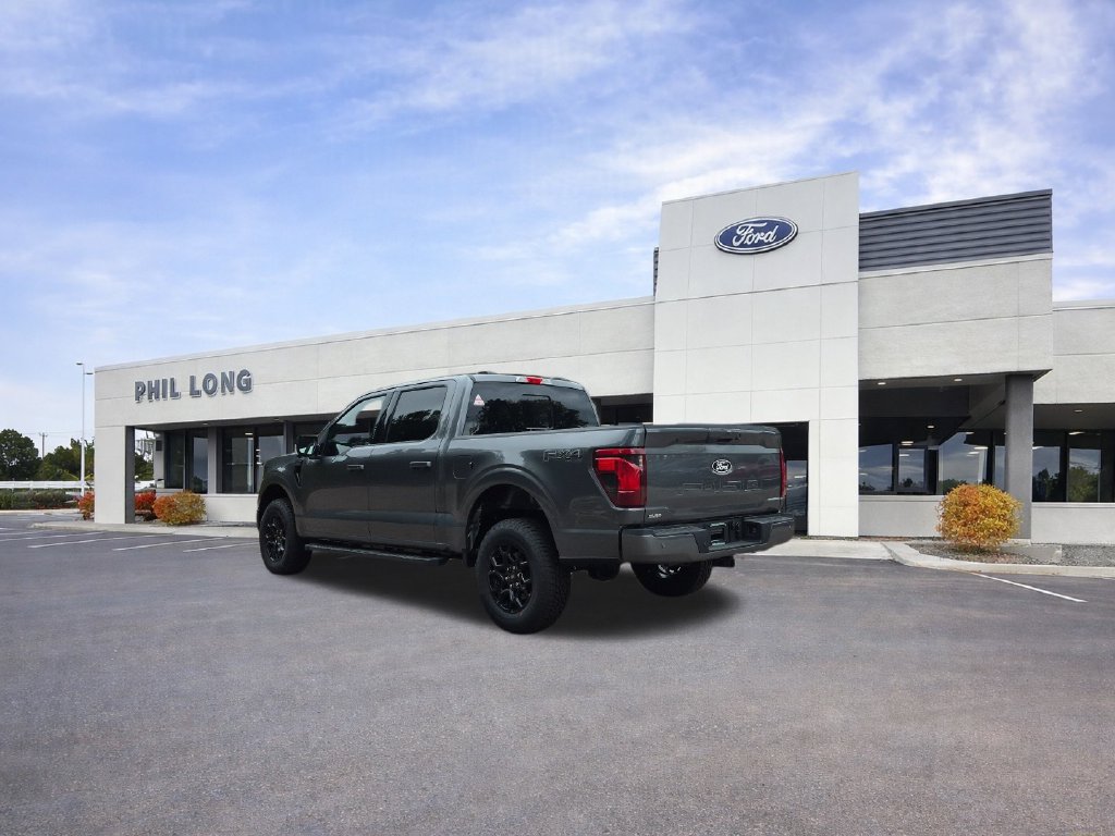 New 2026 Ford F150 XLT w/ Equipment Group 302A MID AWD/4WD image 3