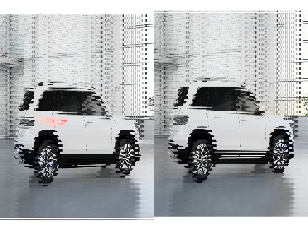 New 2026 Mercedes-Benz GLB 250 4MATIC image 18