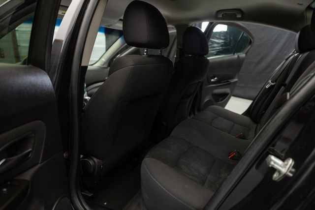 Used 2014 Chevrolet Cruze LT image 14