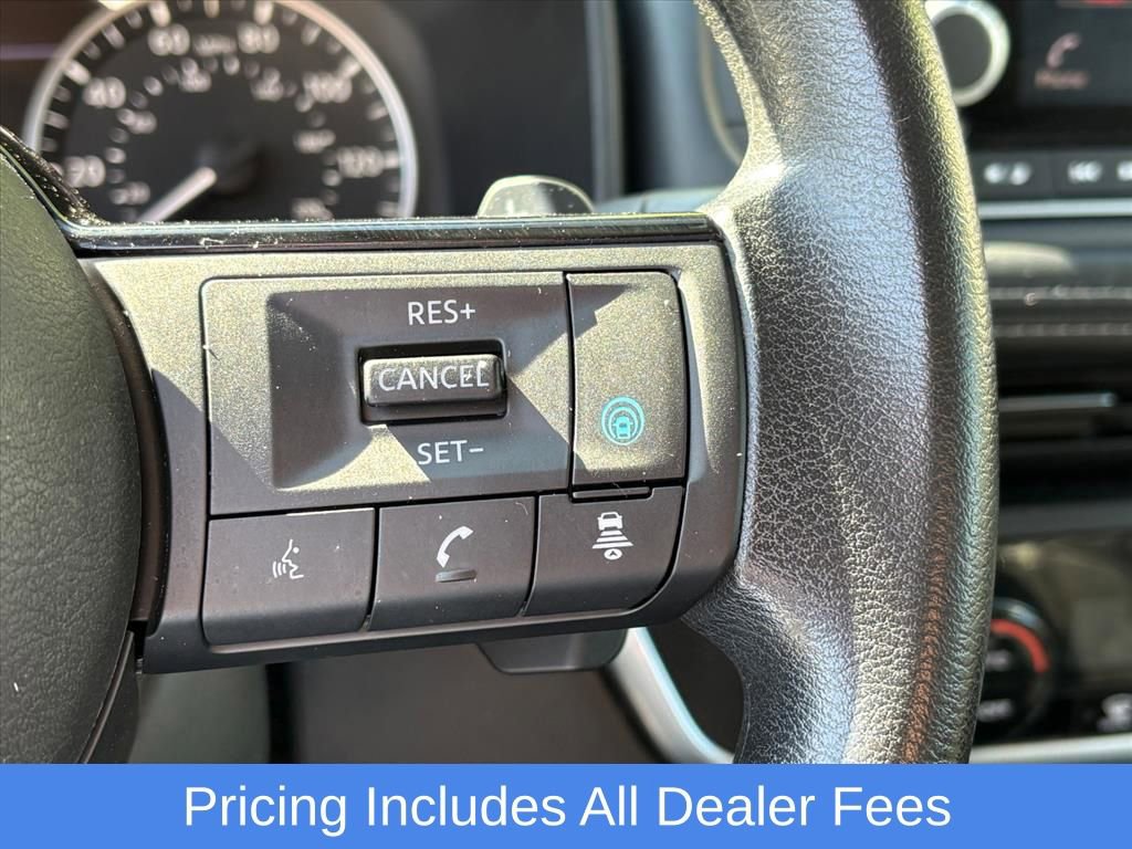 Used 2023 Nissan Rogue SV AWD/4WD image 16