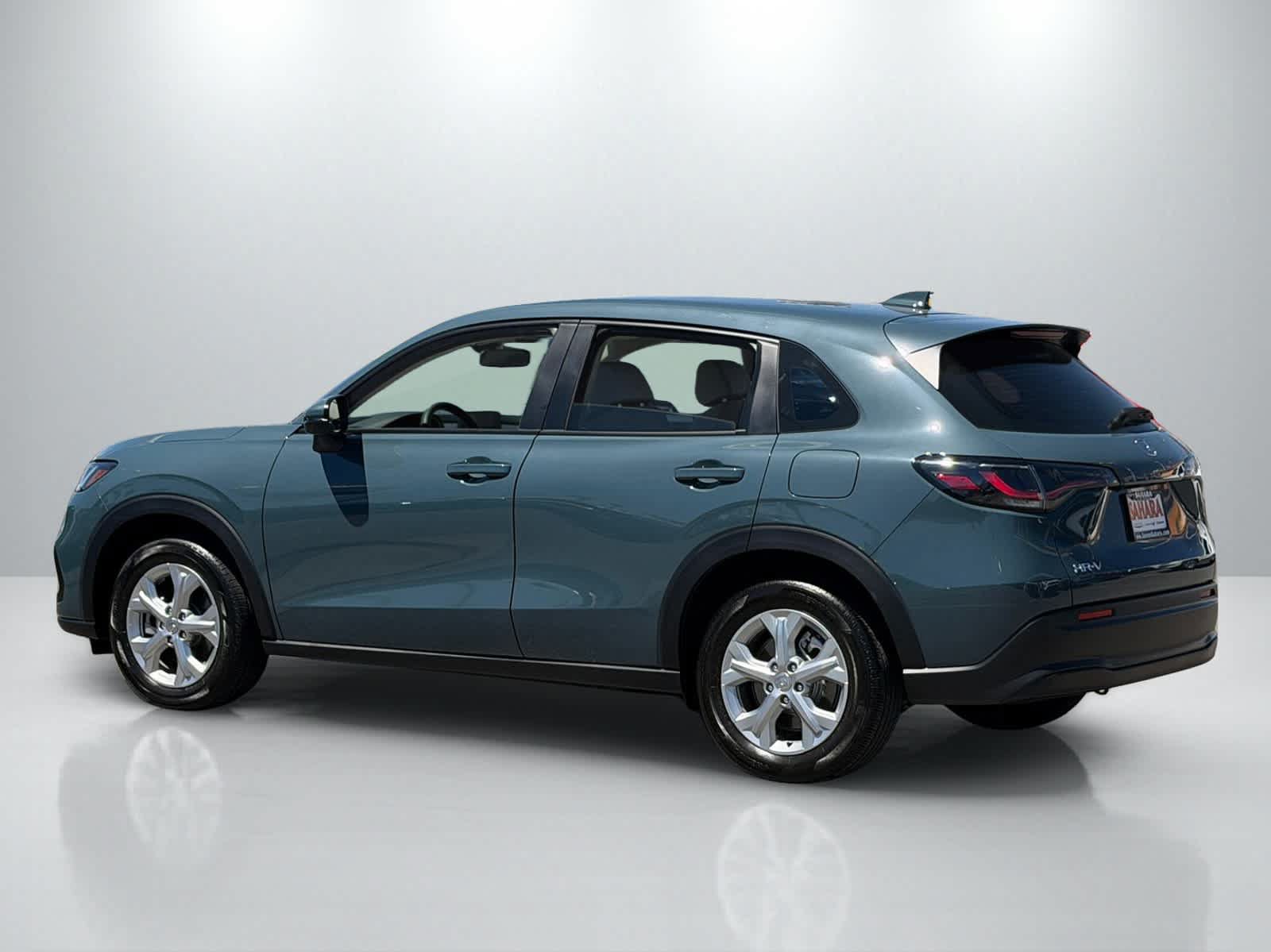 Used 2025 Honda HR-V LX image 4