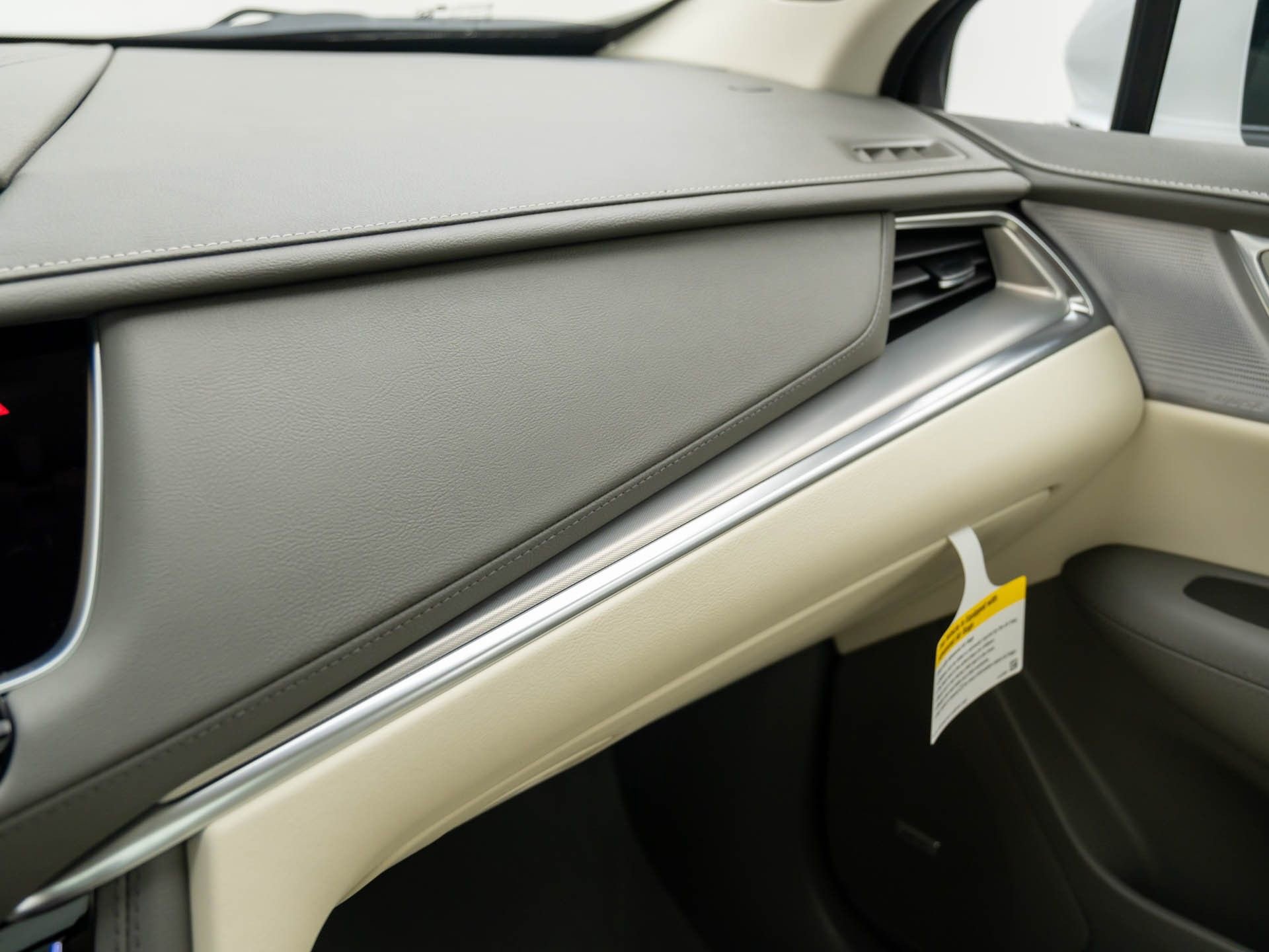 New 2025 Cadillac XT5 Premium Luxury AWD/4WD image 30