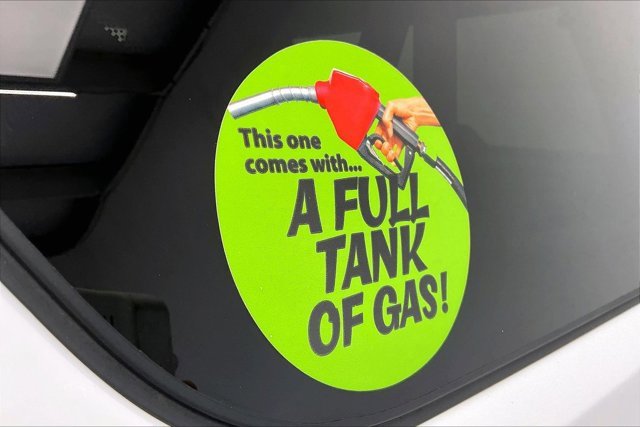 Used 2025 GMC Yukon XL Denali image 34