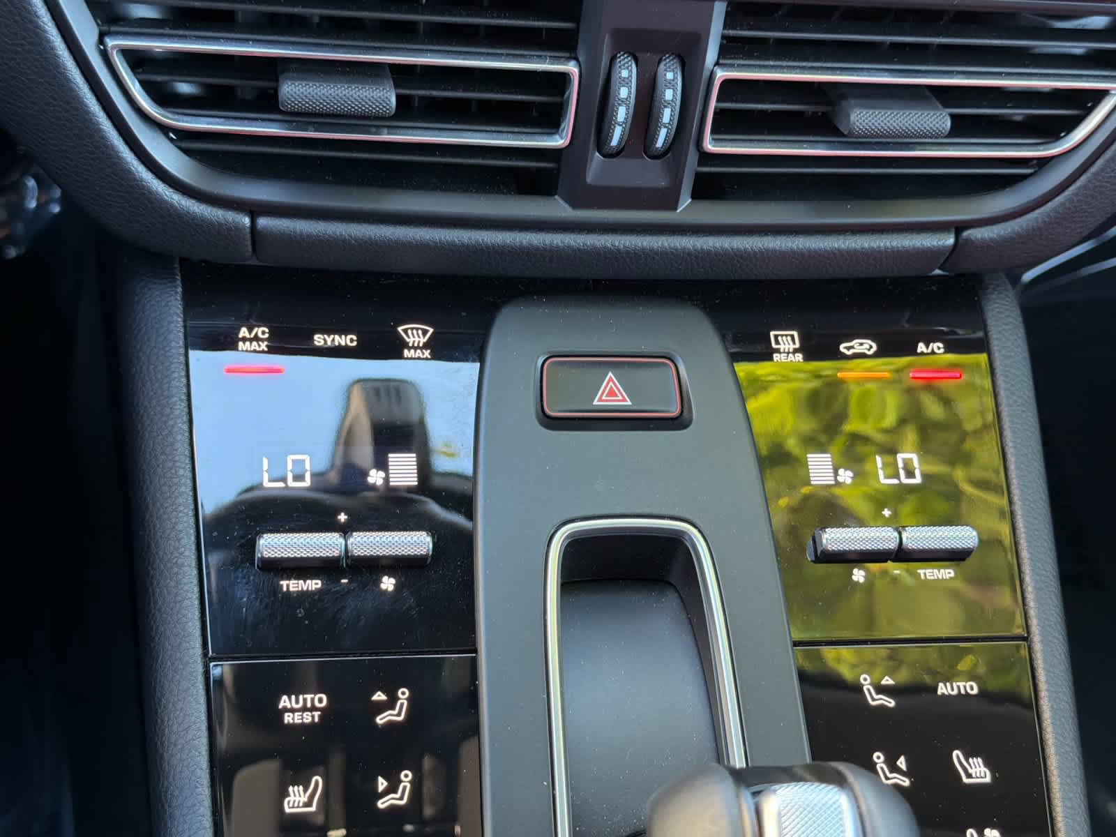New 2026 Porsche Macan AWD/4WD image 24