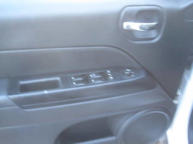 Used 2016 Jeep Patriot Latitude image 19