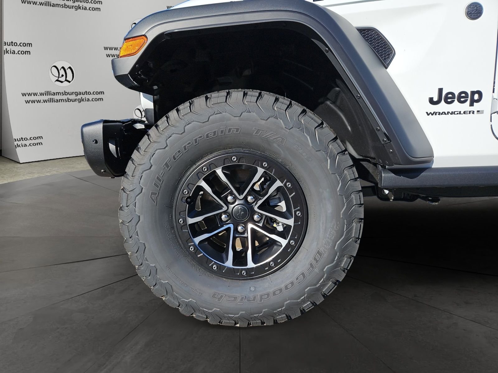 New 2026 Jeep Wrangler Unlimited Rubicon 392 w/ Quick Order Package 27X Moab AWD/4WD image 14