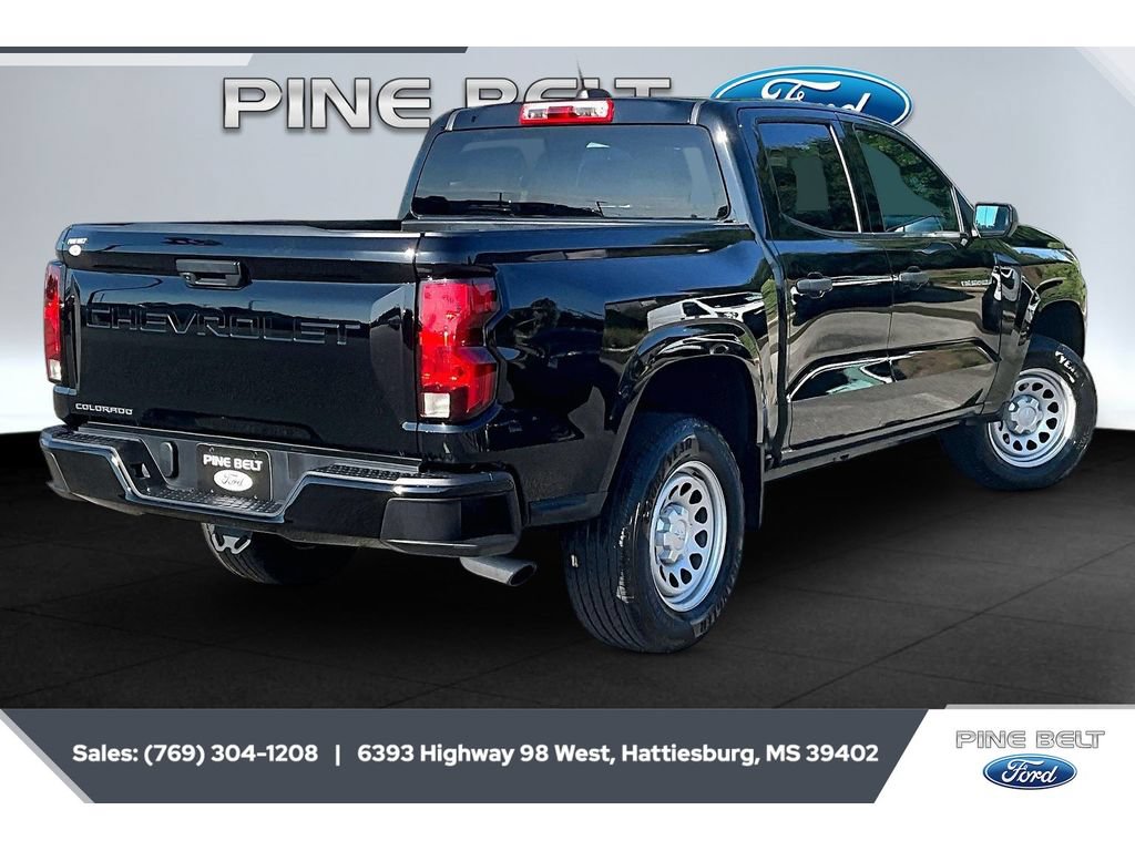 Used 2024 Chevrolet Colorado W/T RWD image 11