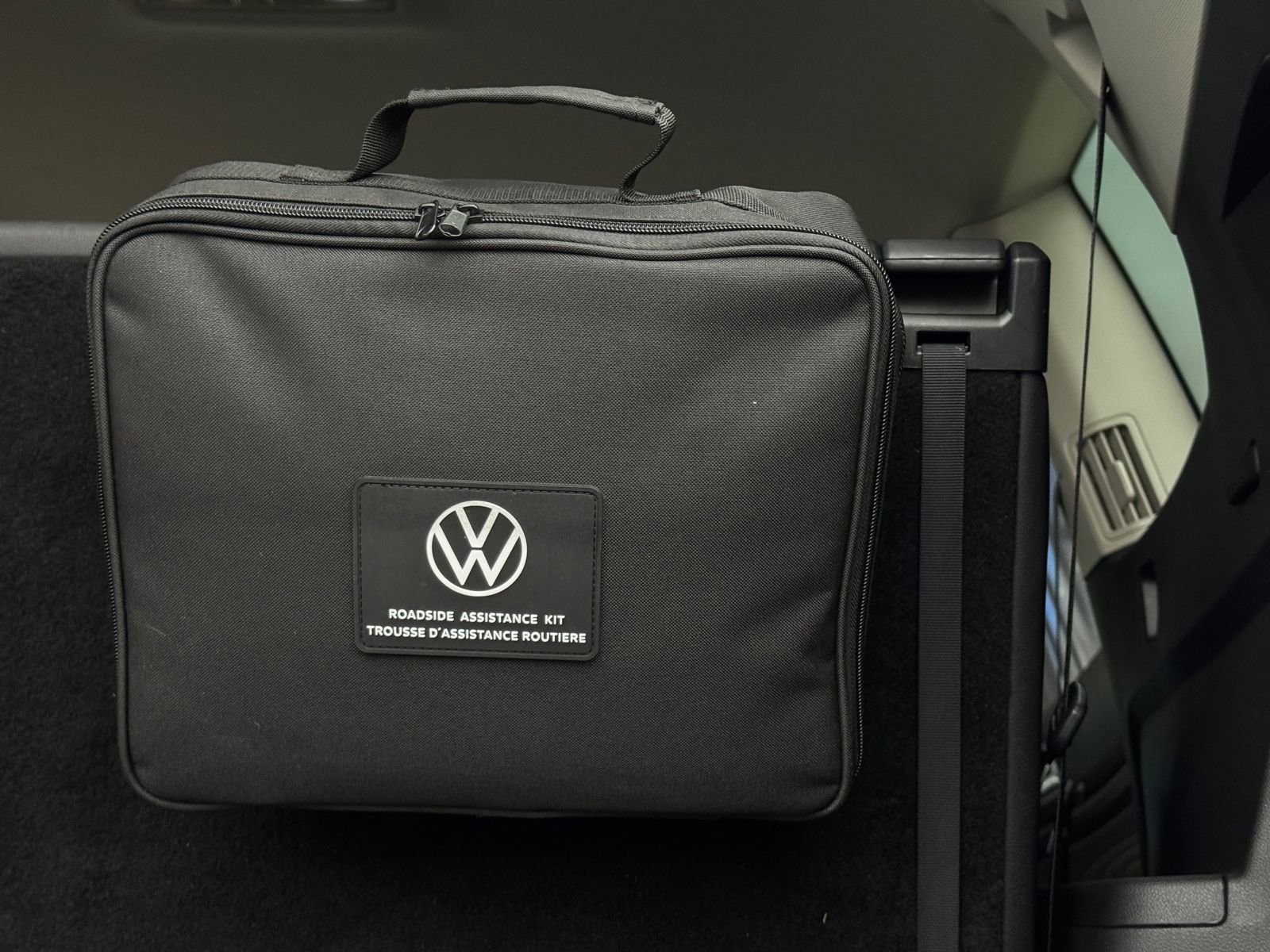 Used 2023 Volkswagen Atlas SE AWD/4WD image 32