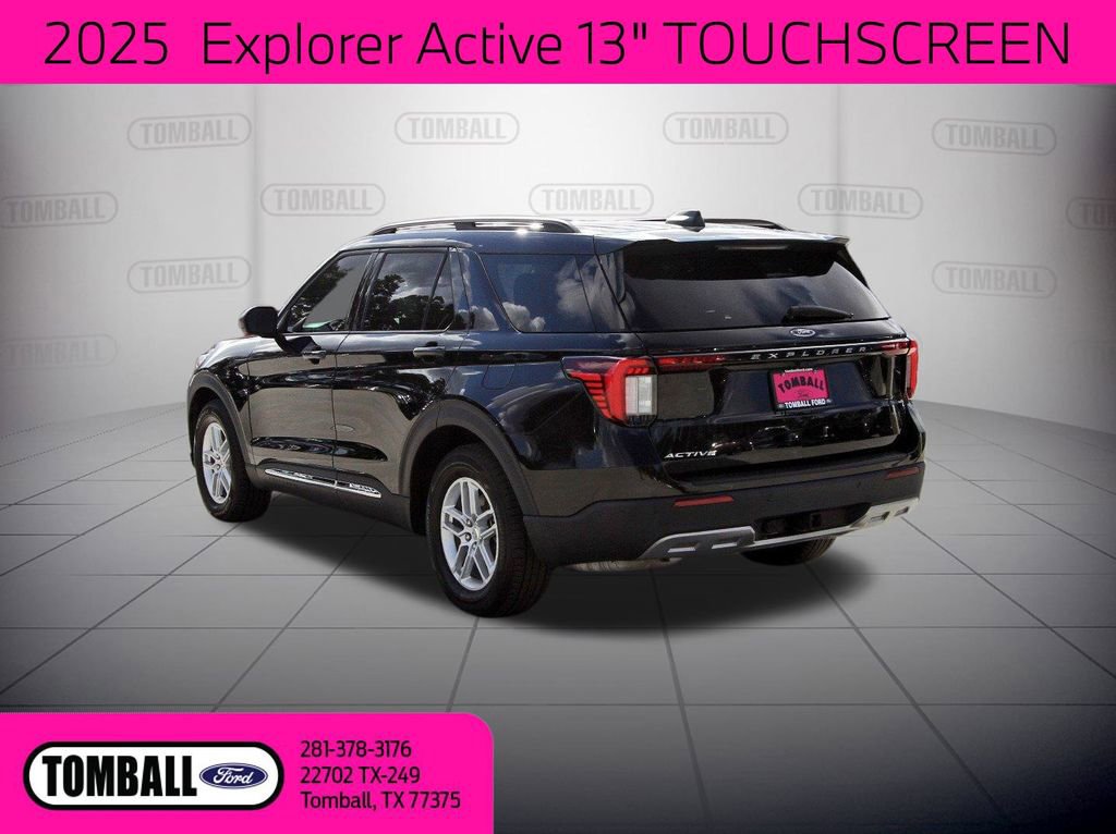 Used 2025 Ford Explorer Active w/ Active Comfort Package image 6