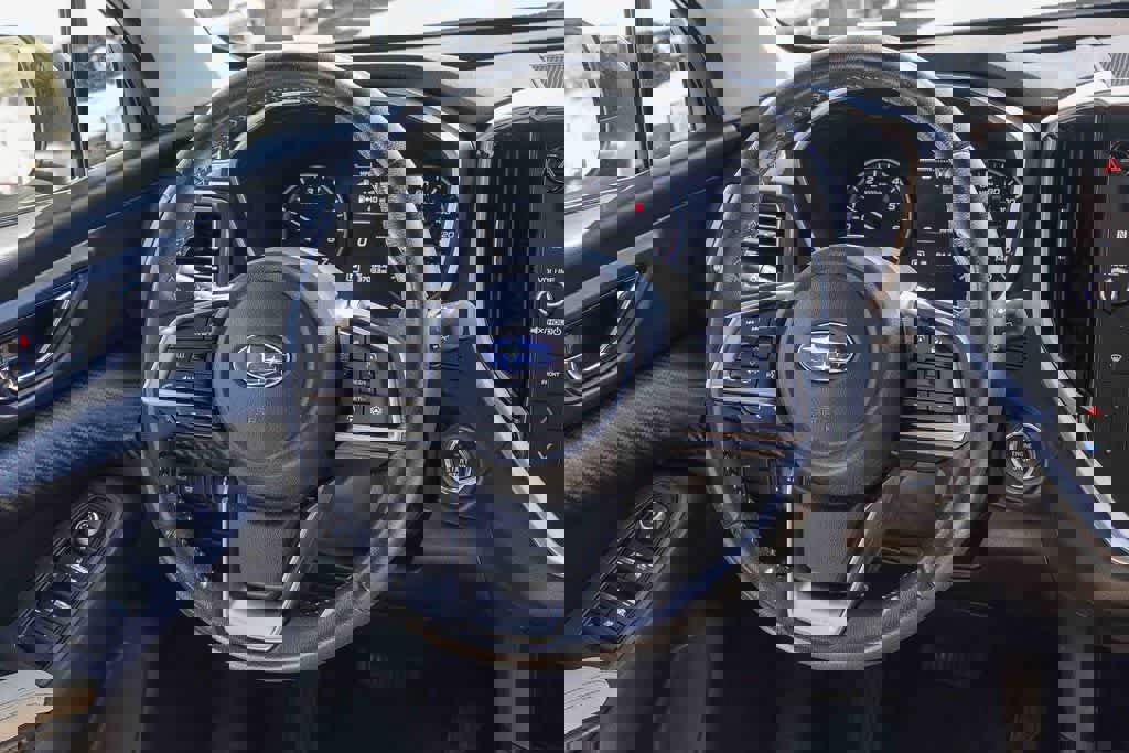 Used 2023 Subaru Ascent Premium w/ Convenience Package image 13